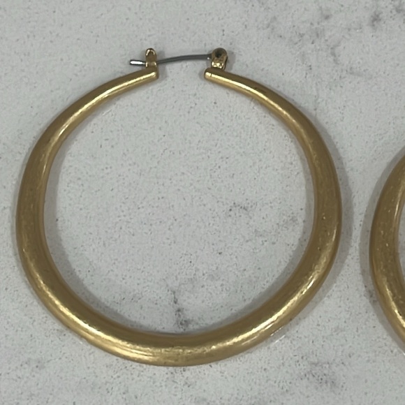 Super Lightweight Gold Plated Hoop Earrings - Picture 2 of 3